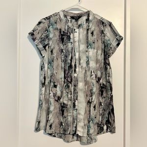 Vera Wang Multi-Color Blouse. Good condition, no tears or stains.